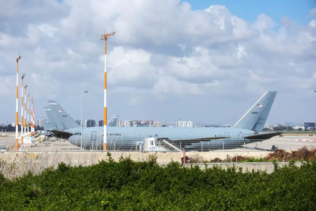ABD ordusuna ait yakıt ikmal uçakları, İsrail’in Ben Gurion Havalimanı’nda görüntülendi