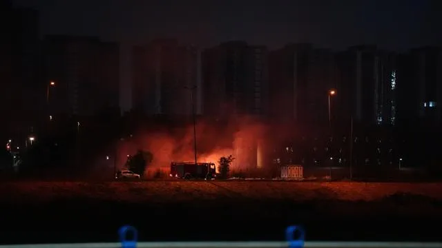 ABD’nin Bağdat Büyükelçiliği çevresinde İHA saldırısı sonrası yangın çıktı