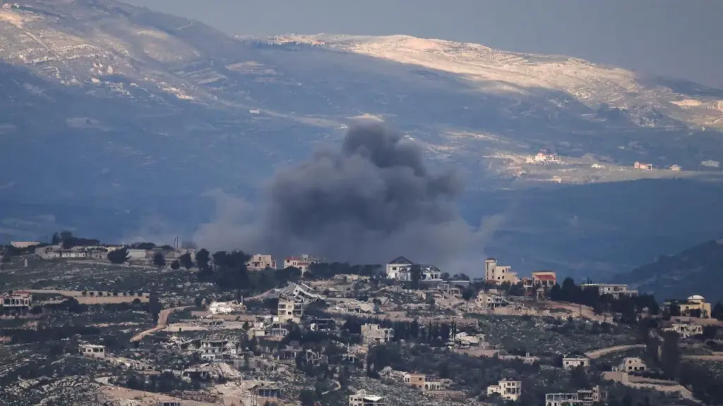 İsrail ordusu, Lübnan’ın güneyine beyaz fosforlu top mermileriyle saldırı düzenledi