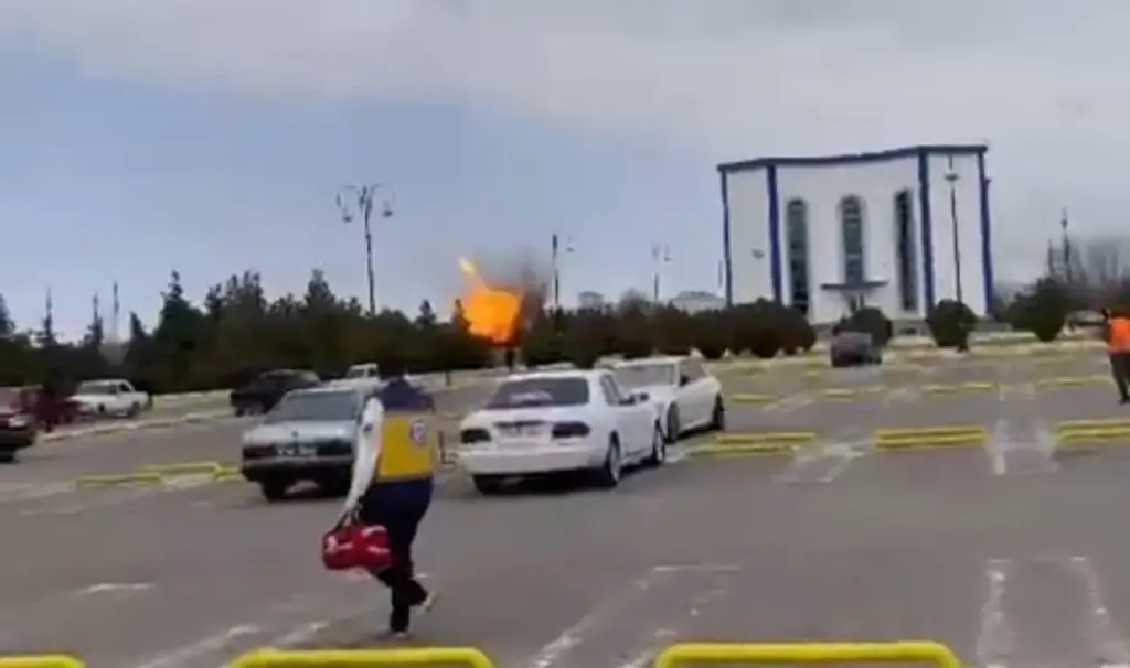 Nahçıvan Uluslararası Havalimanı’na insansız hava araçları (İHA) ile saldırı düzenlendi