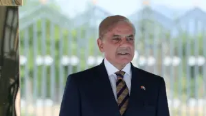 Pakistan Başbakanı Şerif, Azerbaycan, Malezya ve Özbekistan liderleriyle ikili ilişkileri görüştü