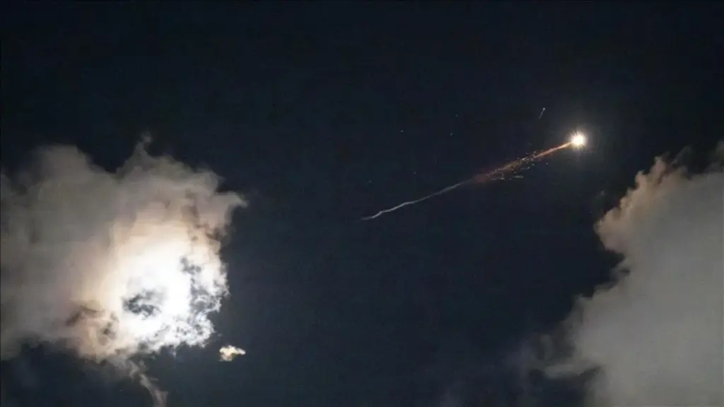 Suudi Arabistan’da Petrol Sahası ve Hava Üssüne Yönelik Saldırılar Engellendi