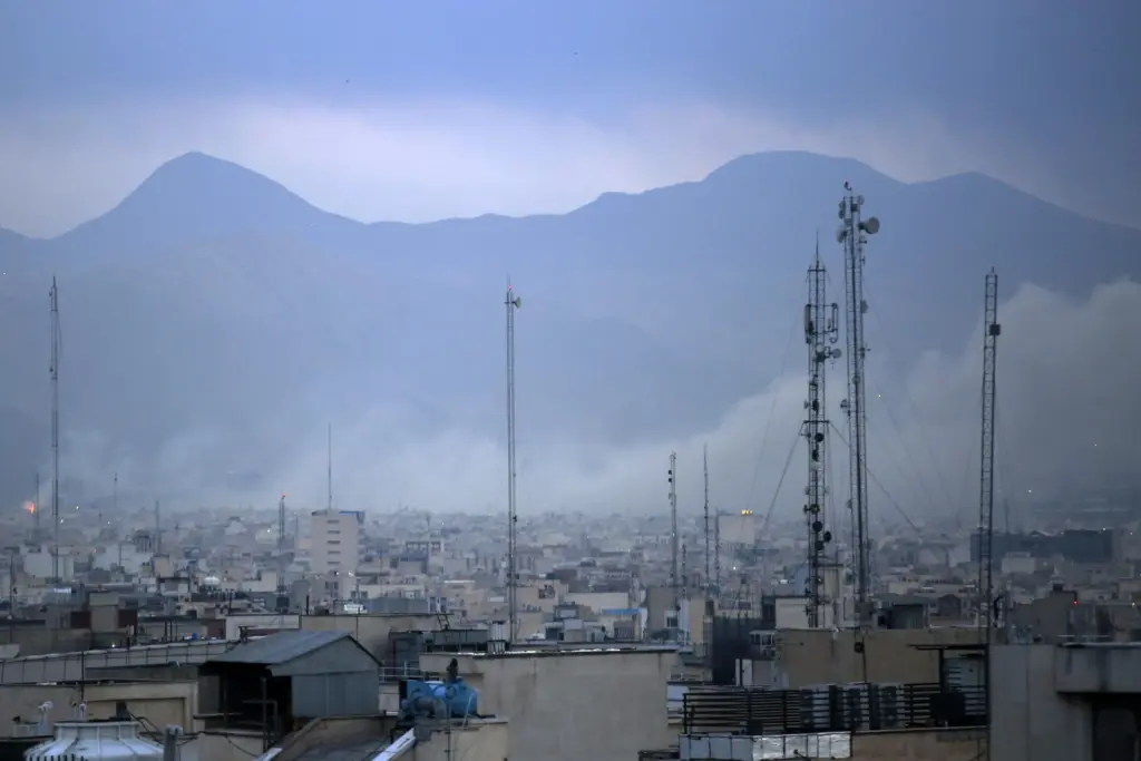 Tahran’da patlamalar meydana geldi